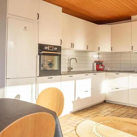 Holiday home Amazing In With 3 Bedrooms And Internet *